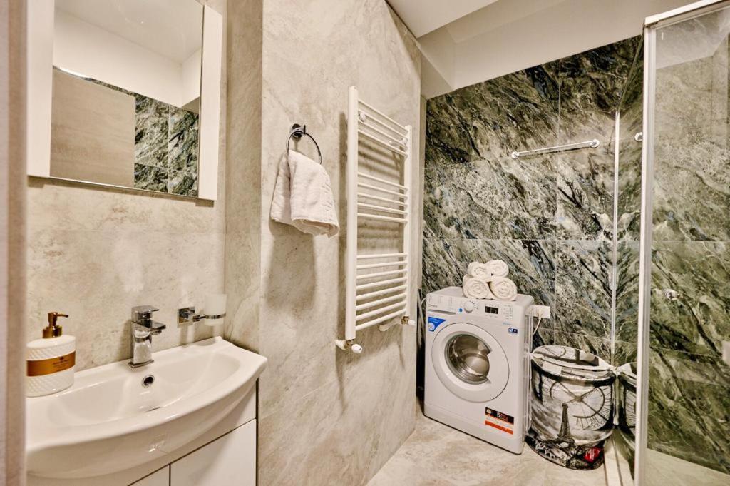 Studio 704 Mamaia N Navodari Inside 5 Stars Resort First Line To The Sea Exterior photo